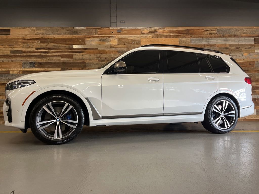 Used 2021 BMW X7 M50i w/ Executive Package image 57