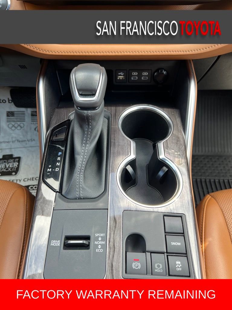 Used 2023 Toyota Highlander Platinum FWD image 26