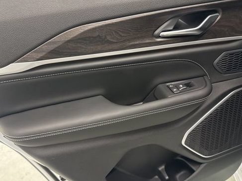 New 2026 Jeep Grand Cherokee Limited AWD/4WD image 18