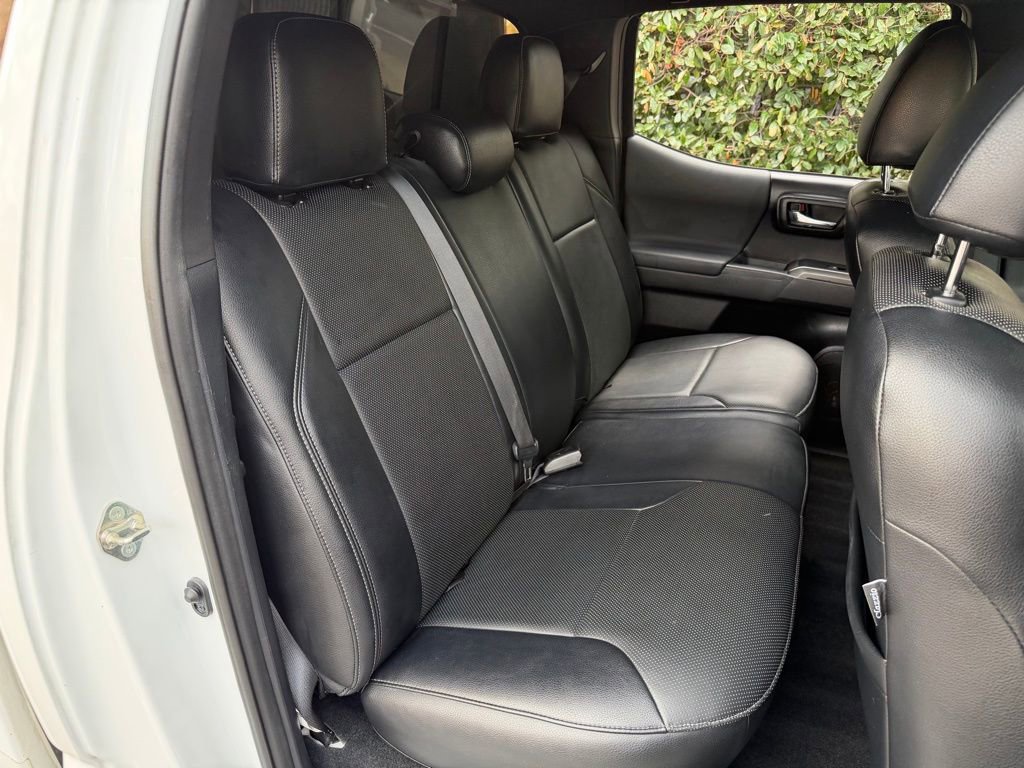 Used 2019 Toyota Tacoma TRD Off-Road image 37