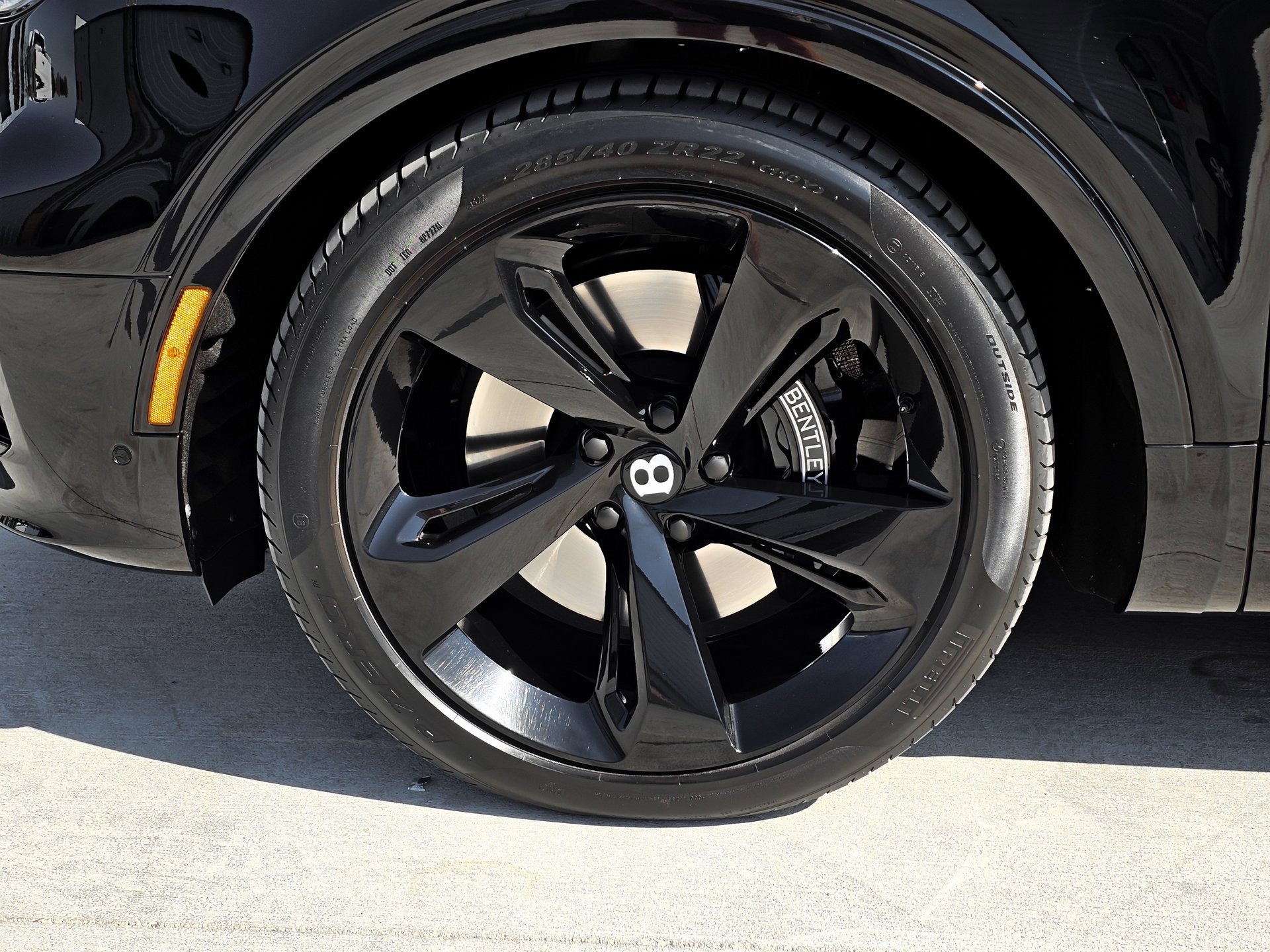 Used 2023 Bentley Bentayga Extended Wheelbase image 84