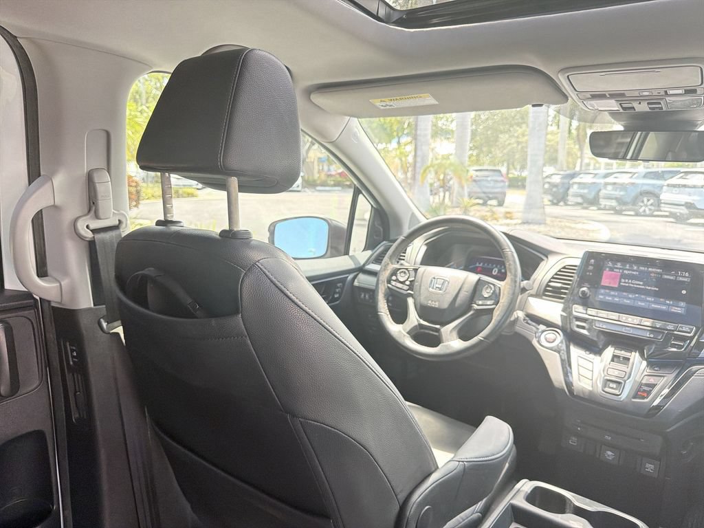 Used 2022 Honda Odyssey Touring image 17