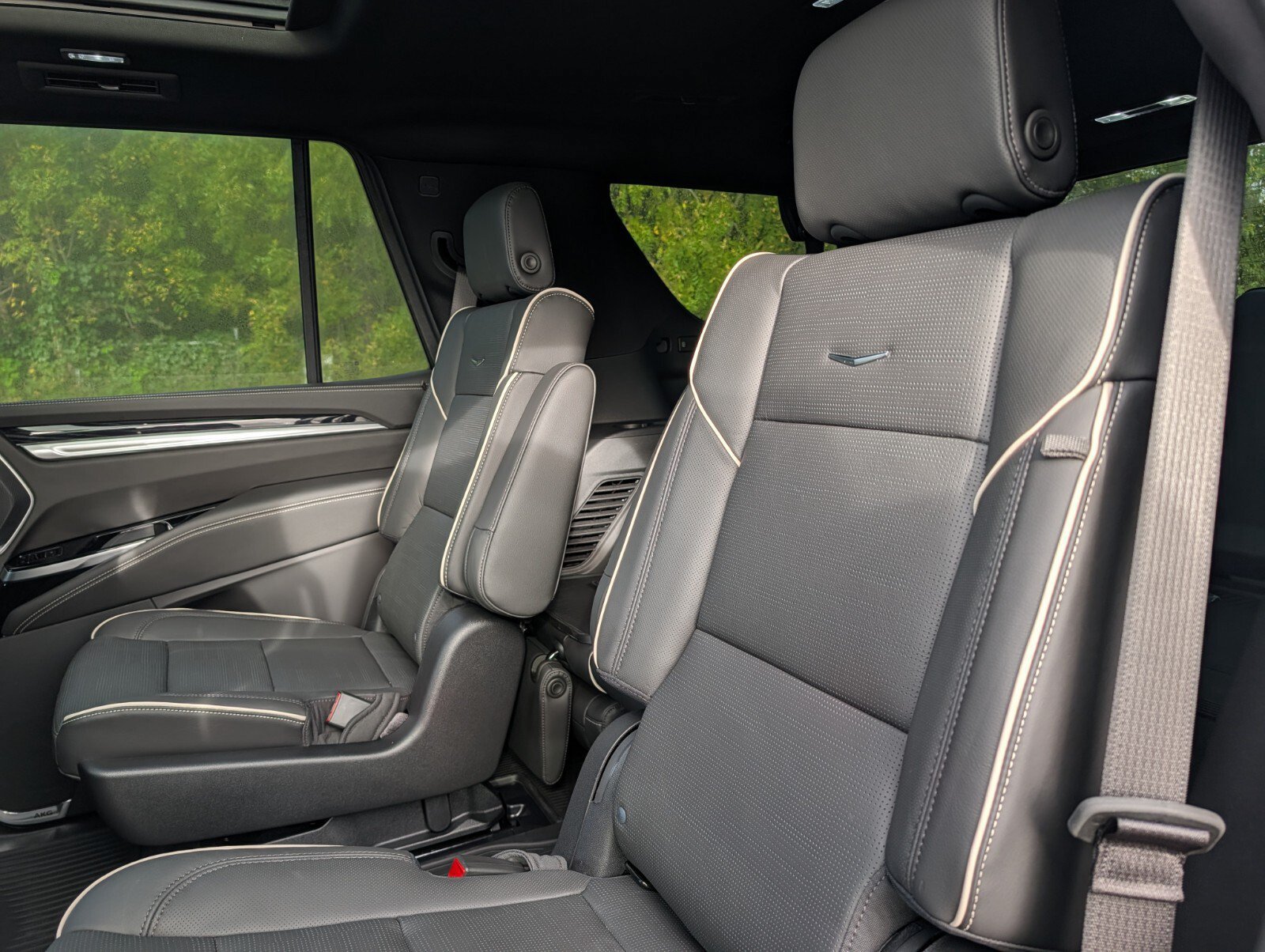 New 2026 Cadillac Escalade Sport w/ Touring Package AWD/4WD image 33