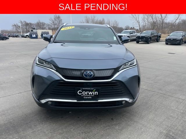 Used 2023 Toyota Venza Limited image 8