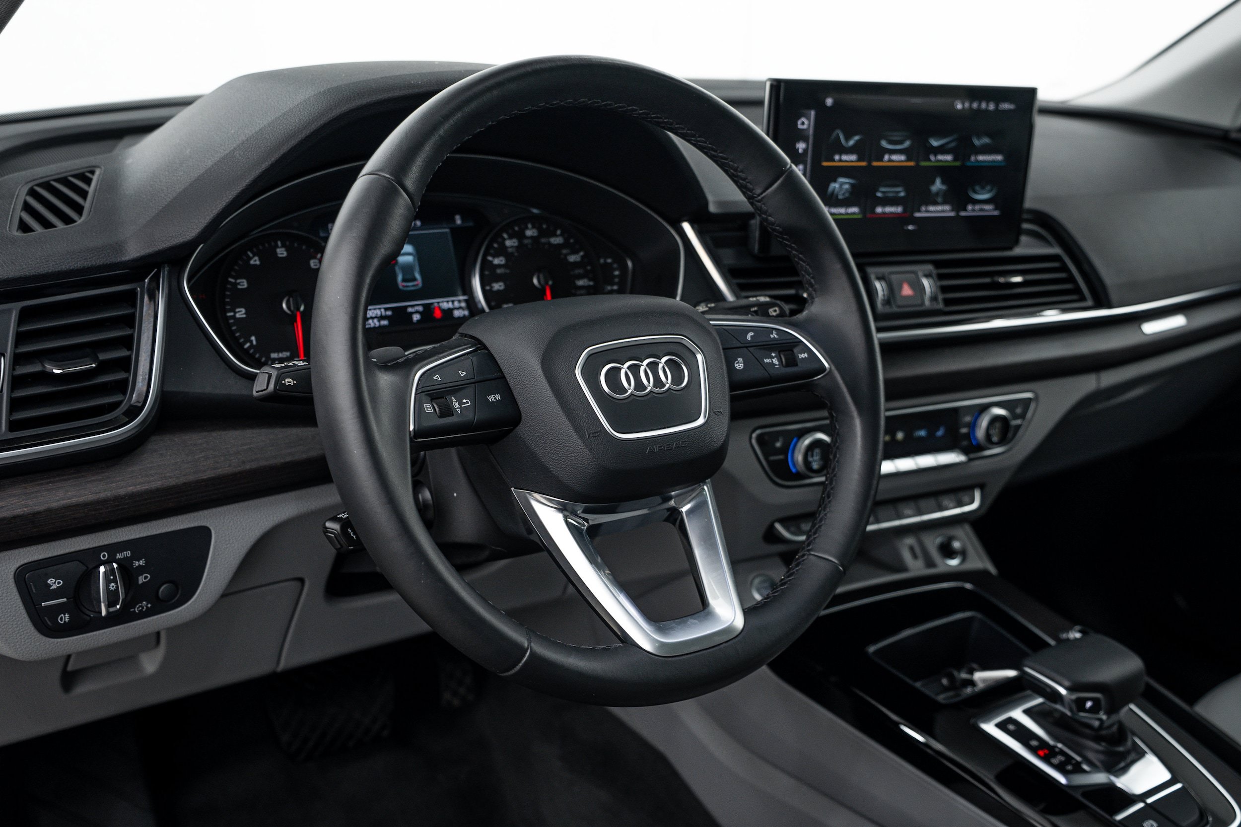 Certified 2023 Audi Q5 2.0T Premium w/ Convenience Package AWD/4WD image 10
