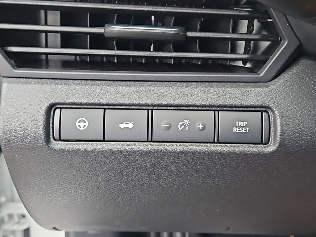 Certified 2024 Nissan Altima 2.0 SR FWD image 7