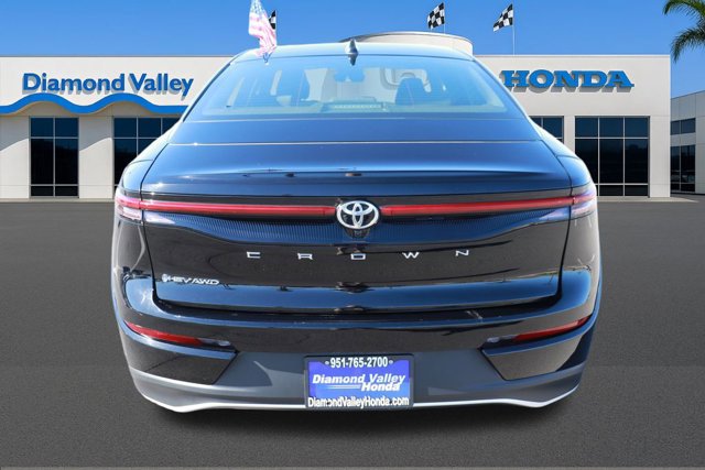 Used 2024 Toyota Crown XLE image 5