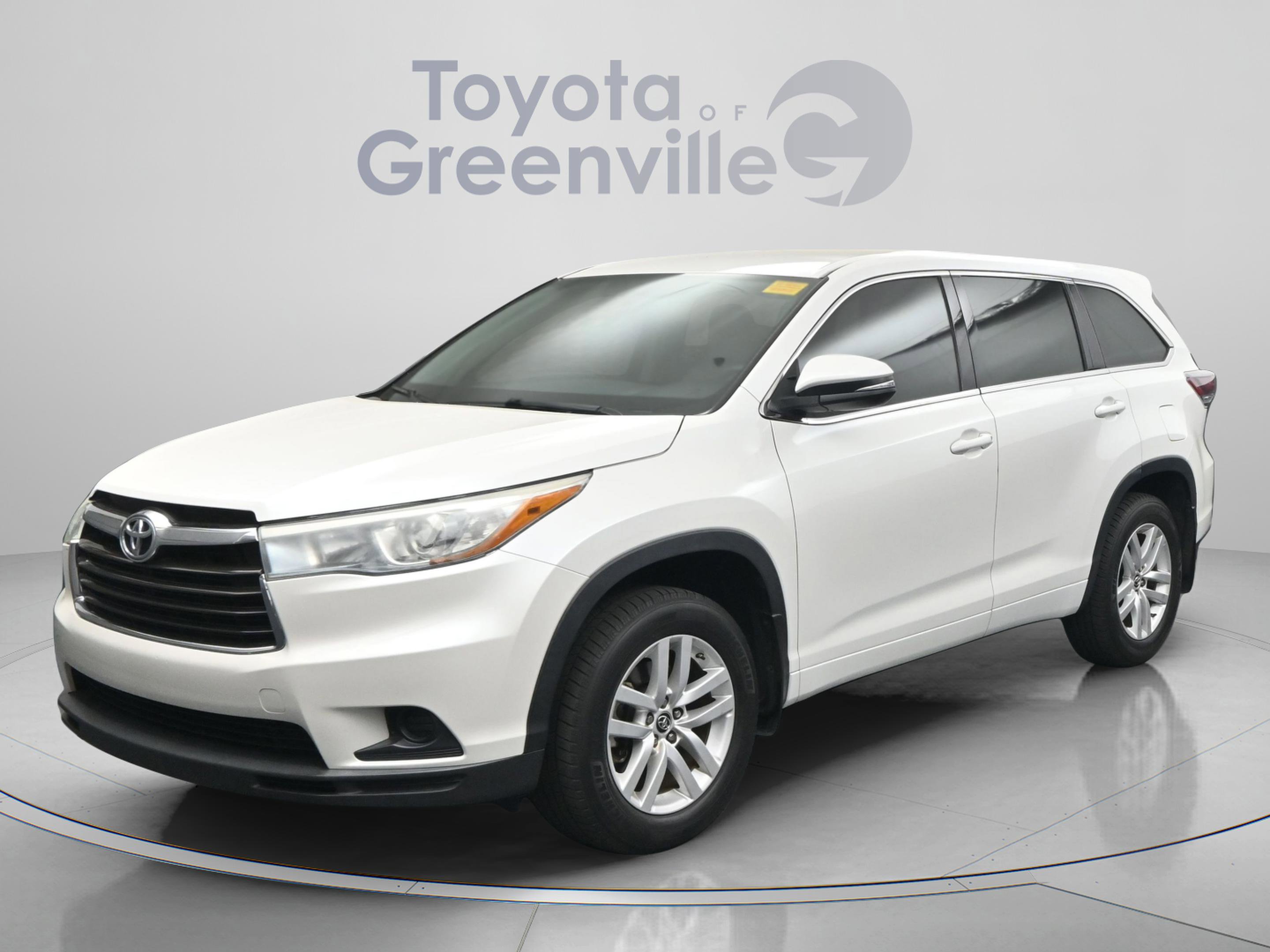 Used 2016 Toyota Highlander LE image 1
