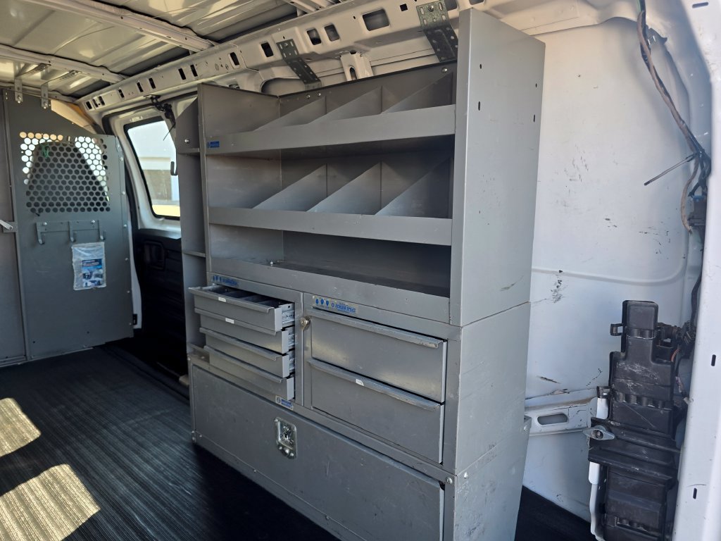 Used 2006 Chevrolet Express 2500 RWD image 14