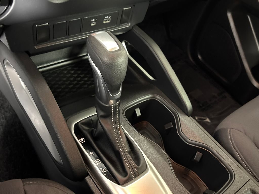 Used 2023 Nissan Frontier SV image 24