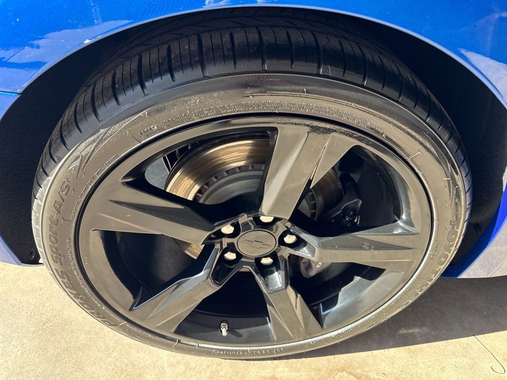 Used 2017 Chevrolet Camaro SS RWD image 27