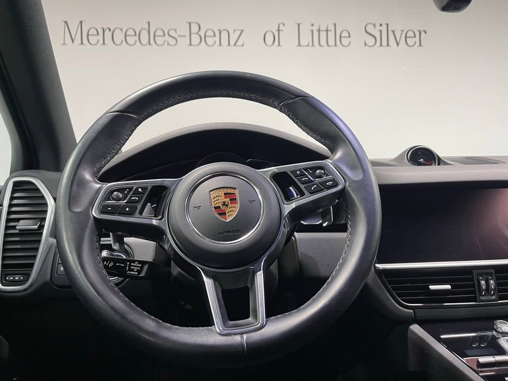 Used 2022 Porsche Cayenne AWD/4WD image 27
