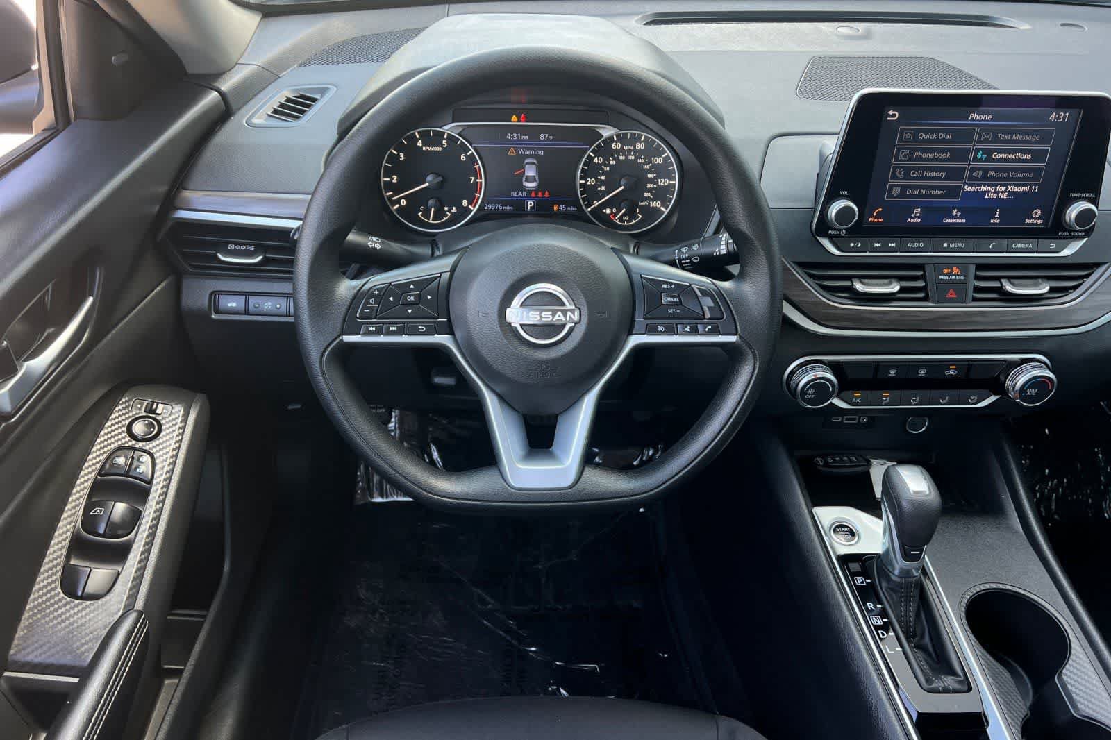 Used 2025 Nissan Altima 2.5 SV FWD image 15