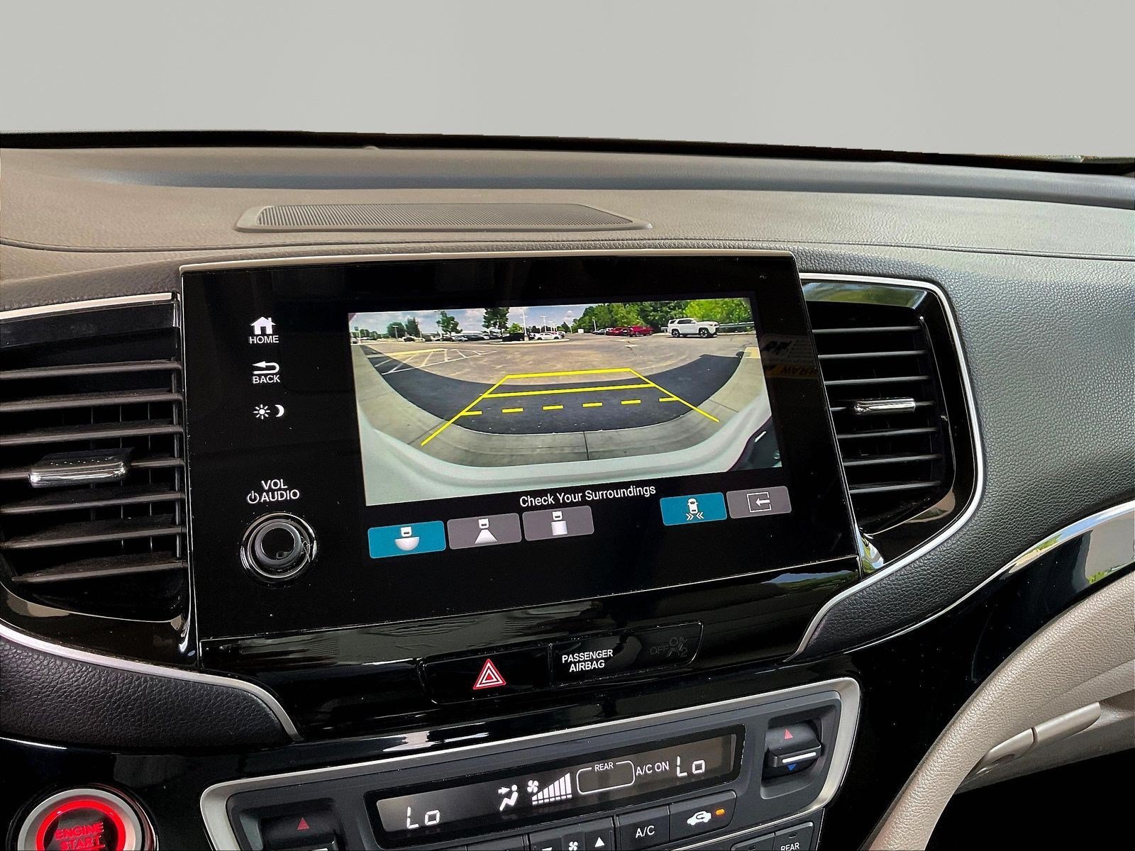 Used 2019 Honda Pilot Touring image 14