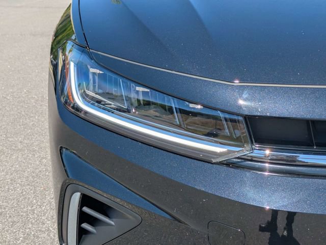 Used 2025 Volkswagen Jetta SE image 10