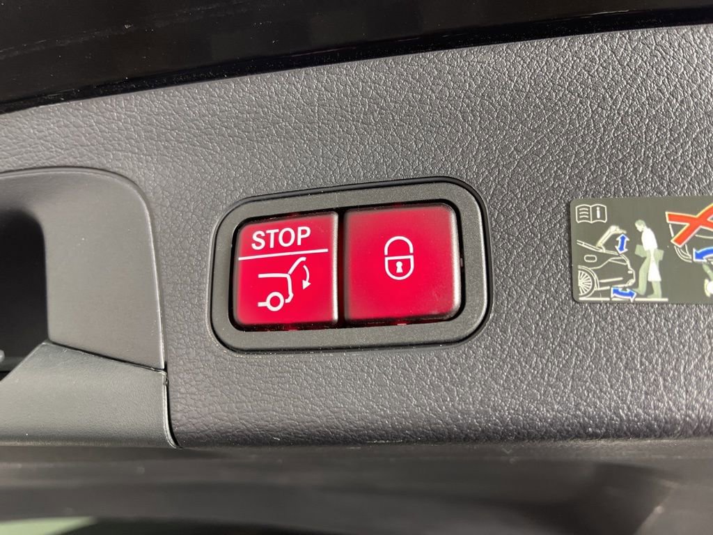 Used 2022 Mercedes-Benz GLS 450 4MATIC image 12
