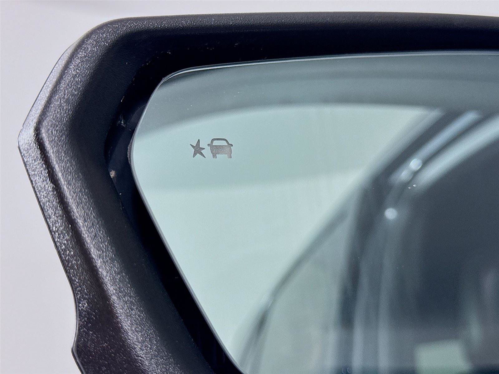 Used 2023 Chevrolet Equinox RS AWD/4WD image 33