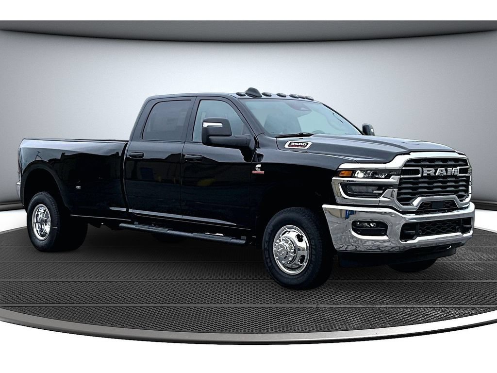New 2026 RAM 3500 Tradesman AWD/4WD image 16