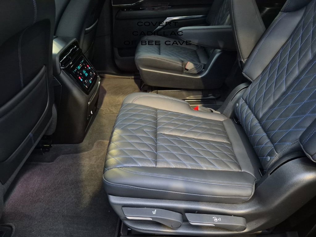 Used 2025 Cadillac Escalade IQ Sport 1 w/ Smart Trailering package image 23