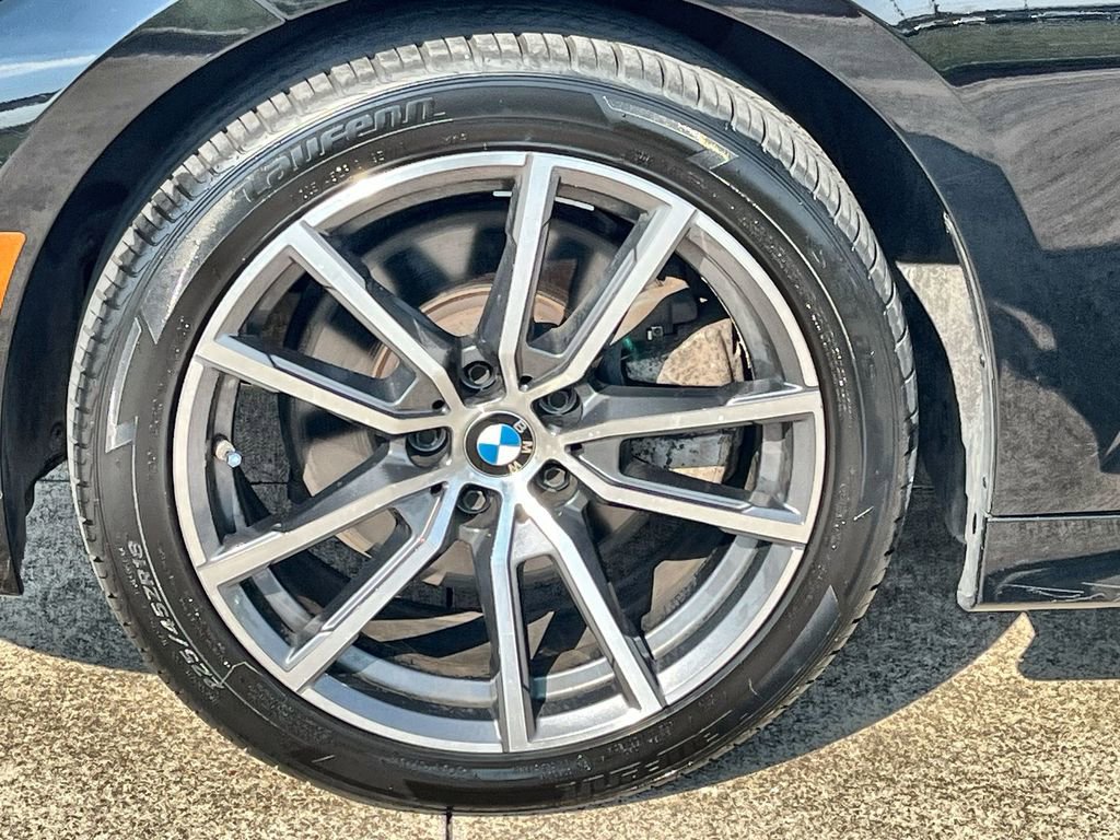 Used 2021 BMW 330i xDrive Sedan w/ Convenience Package image 40
