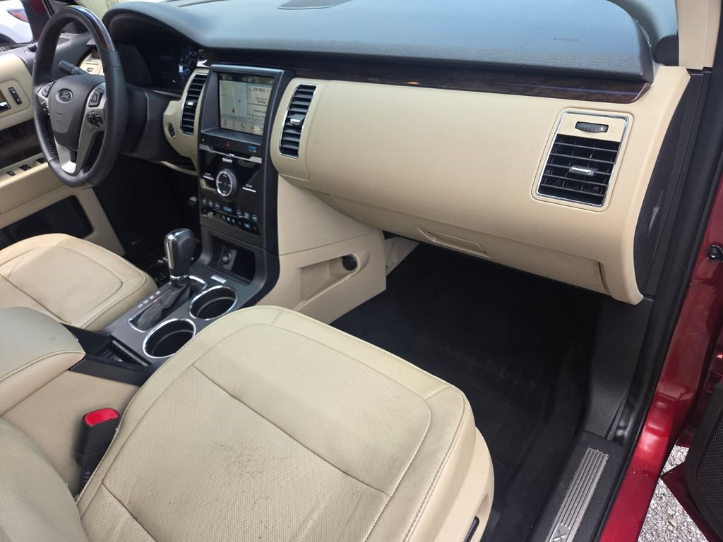 Used 2019 Ford Flex Limited w/ Equipment Group 301A FWD image 18