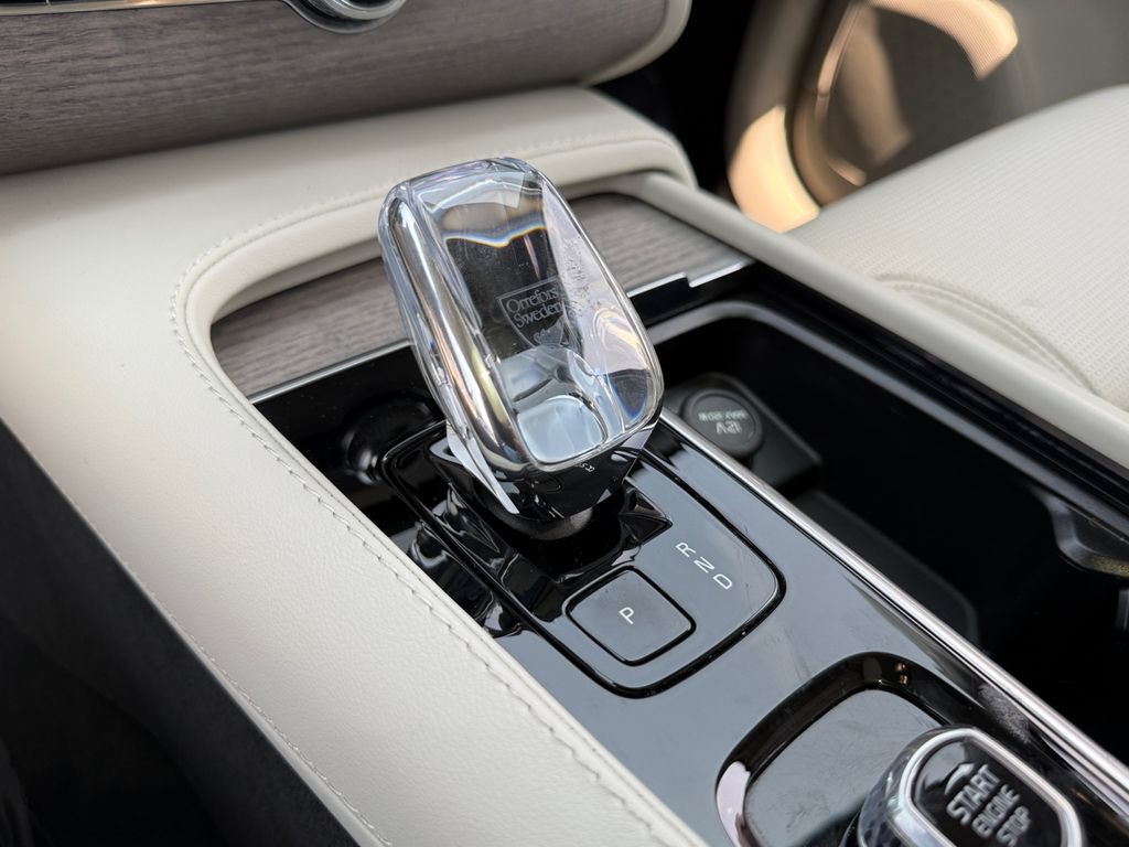 Certified 2024 Volvo XC90 B6 Ultimate AWD/4WD image 34