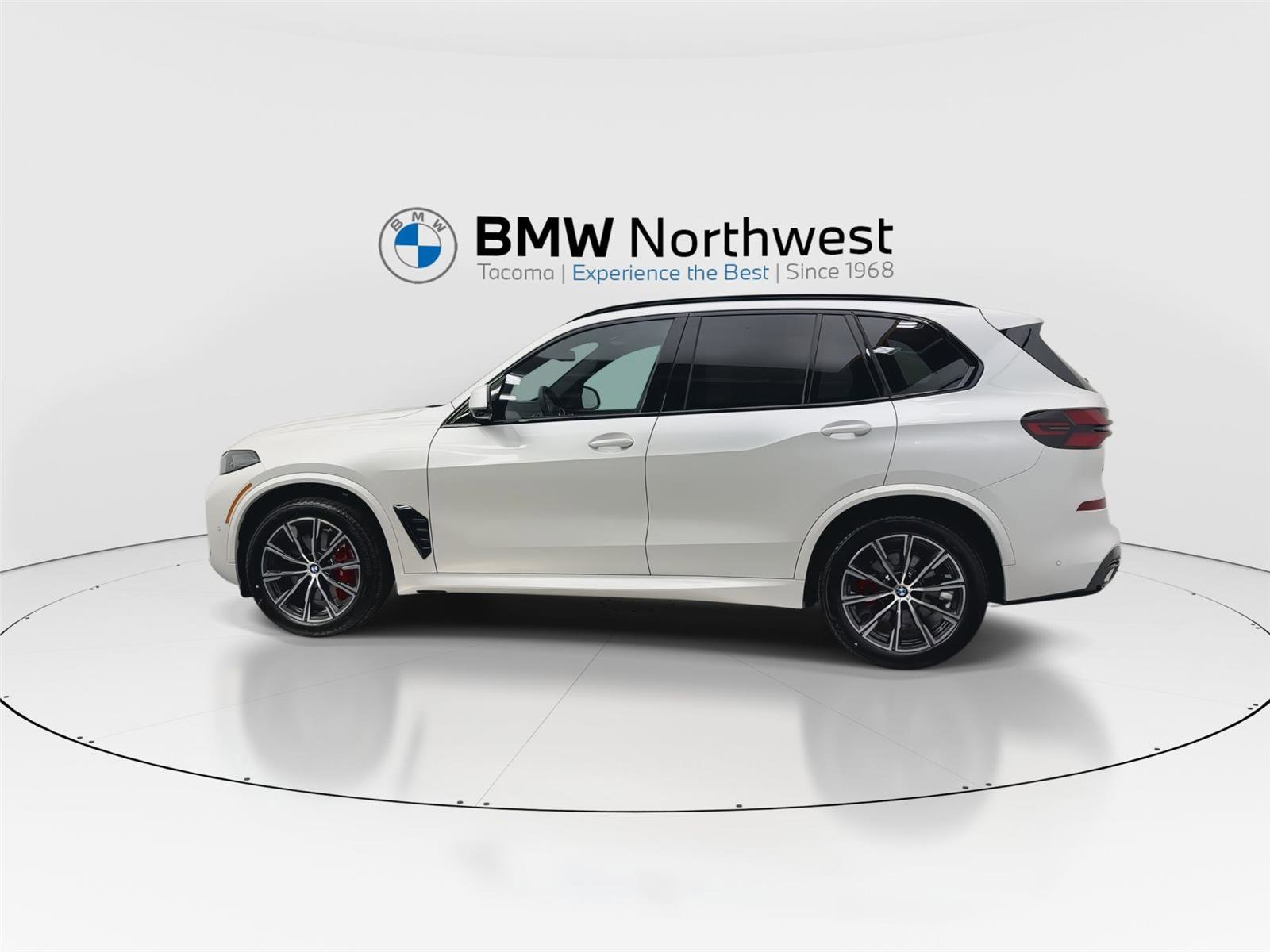 New 2026 BMW X5 xDrive40i w/ M Sport Package image 11