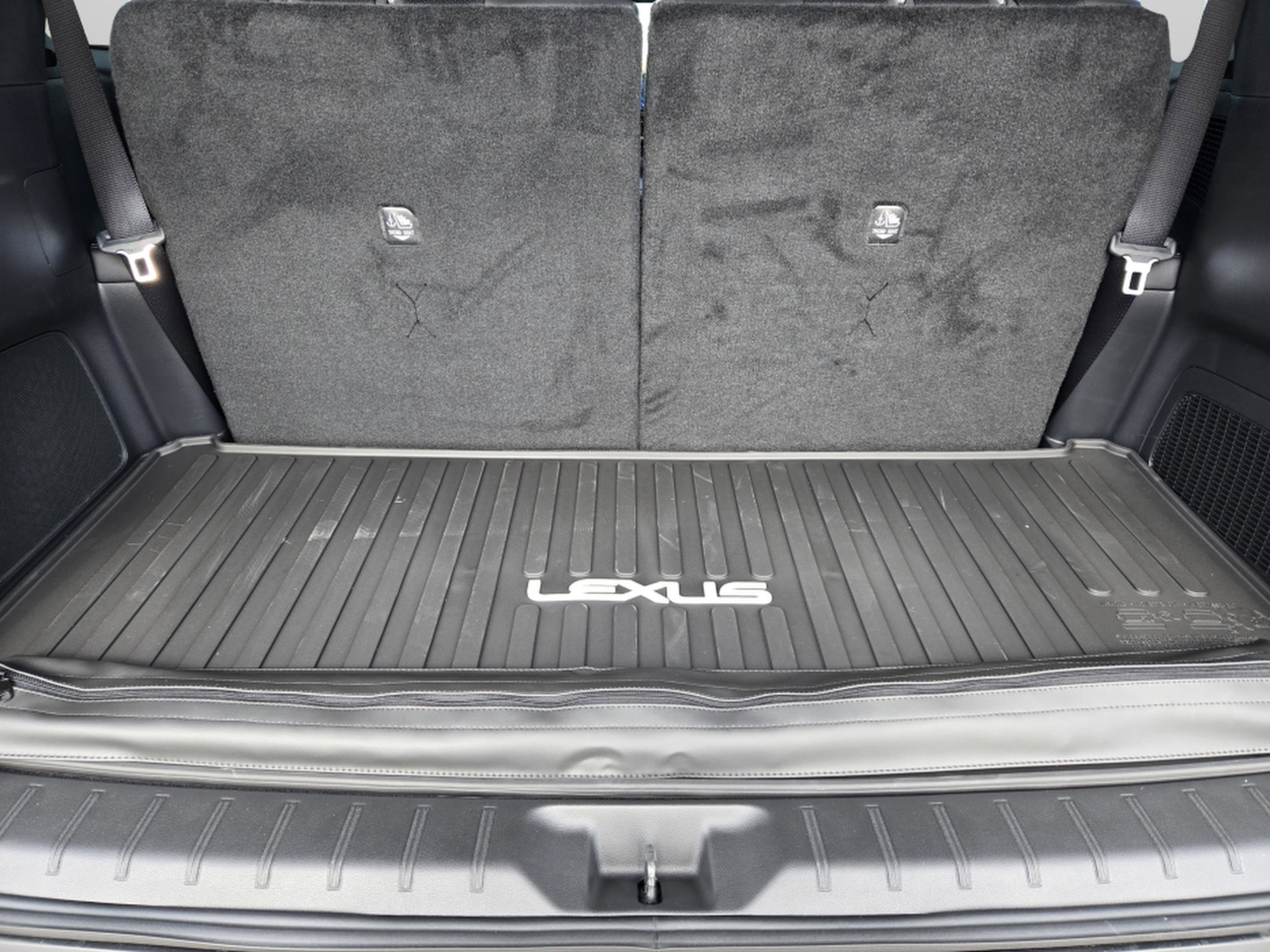 New 2026 Lexus TX 500h AWD image 22