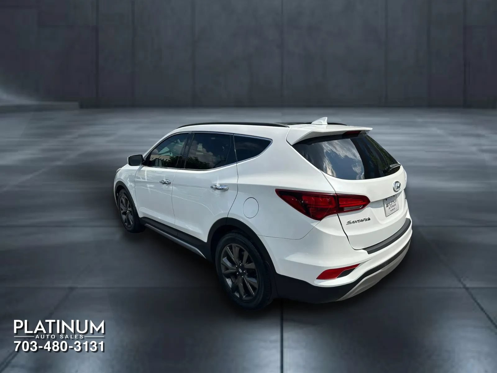 Used 2017 Hyundai Santa Fe Sport w/ Cargo Package AWD/4WD image 8