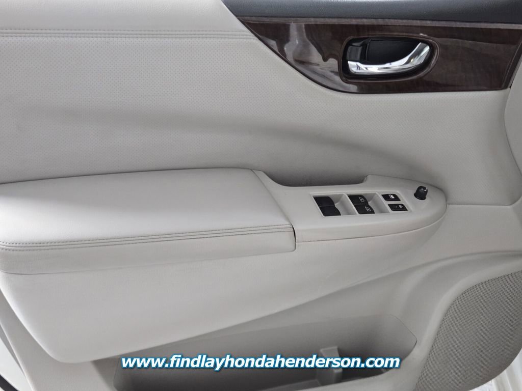 Used 2015 Nissan Quest SV image 24