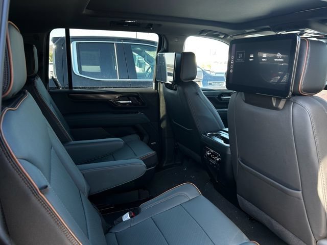 New 2025 GMC Yukon XL AT4 w/ AT4 Premium Plus Package AWD/4WD image 35