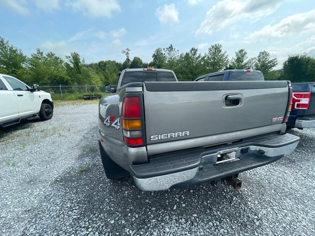 Used 2007 GMC Sierra 3500 SLT w/ Heavy-Duty Power Package AWD/4WD image 15