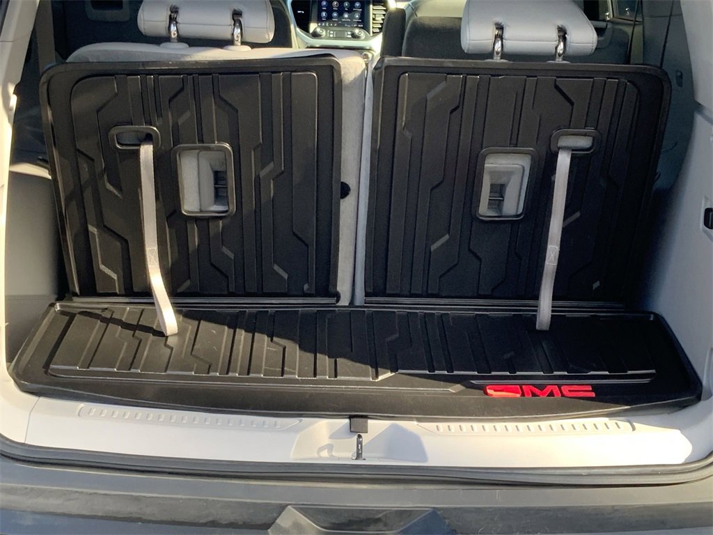 Certified 2023 GMC Acadia SLT w/ Technology Package image 24