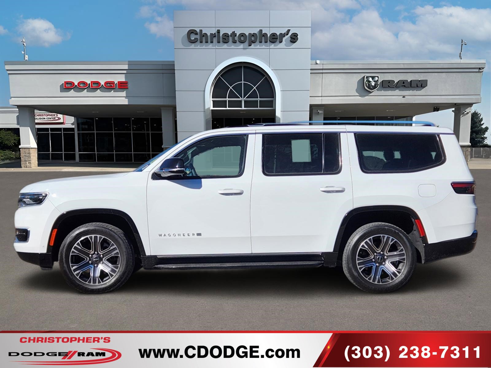 Used 2025 Jeep Wagoneer 4WD image 6