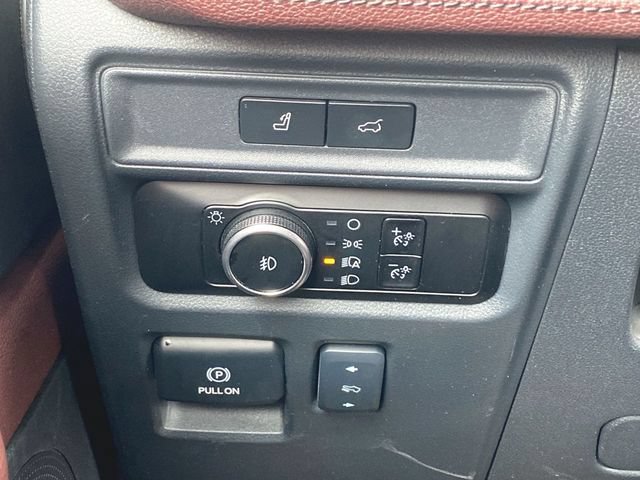 Used 2024 Ford Expedition Max Limited AWD/4WD image 18