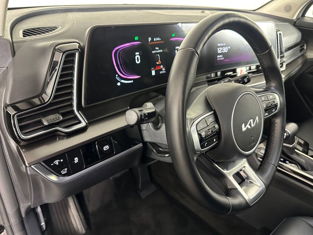 Used 2025 Kia Sportage EX w/ Premium Package image 10
