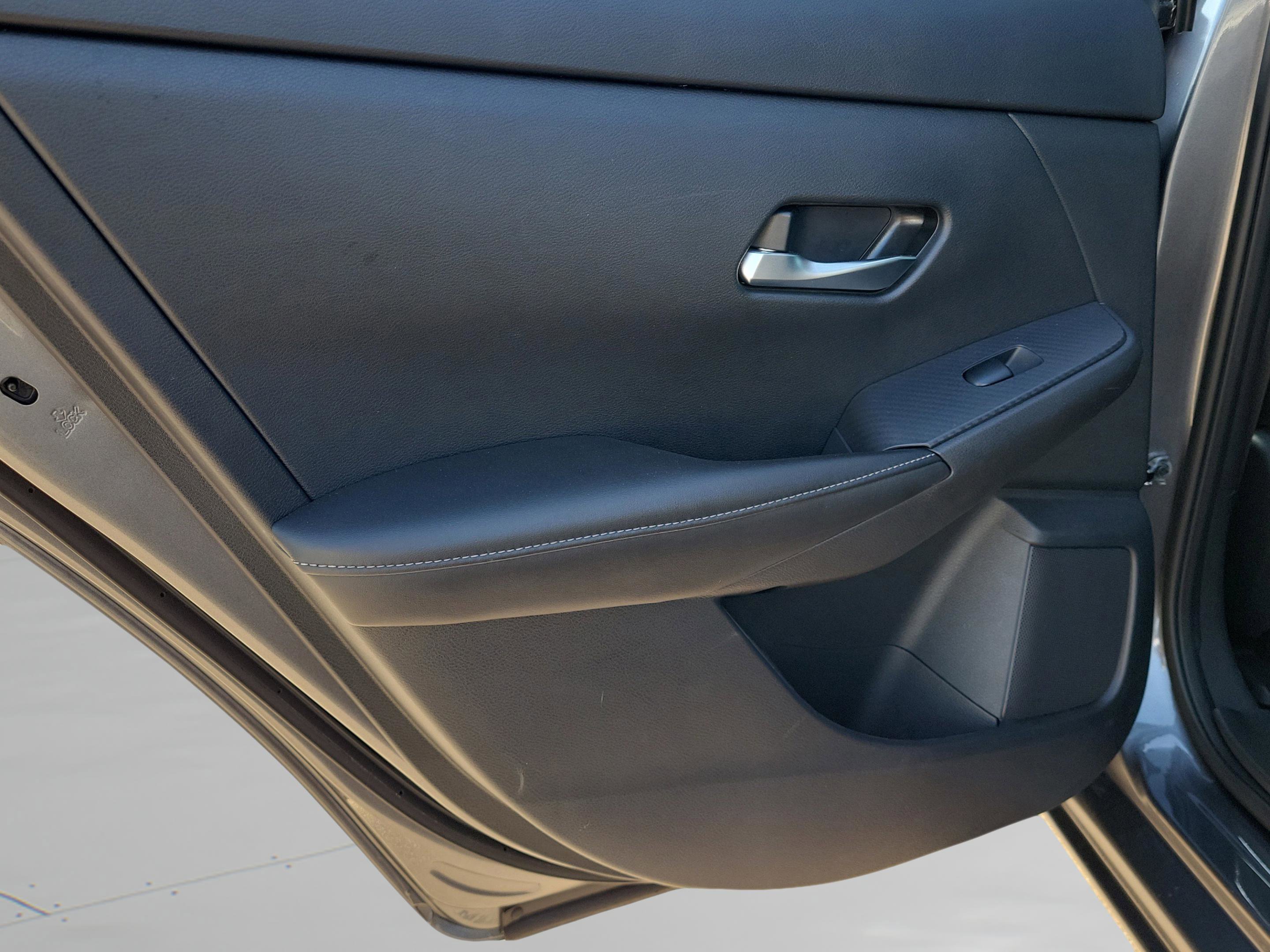 Certified 2023 Nissan Sentra SV image 30