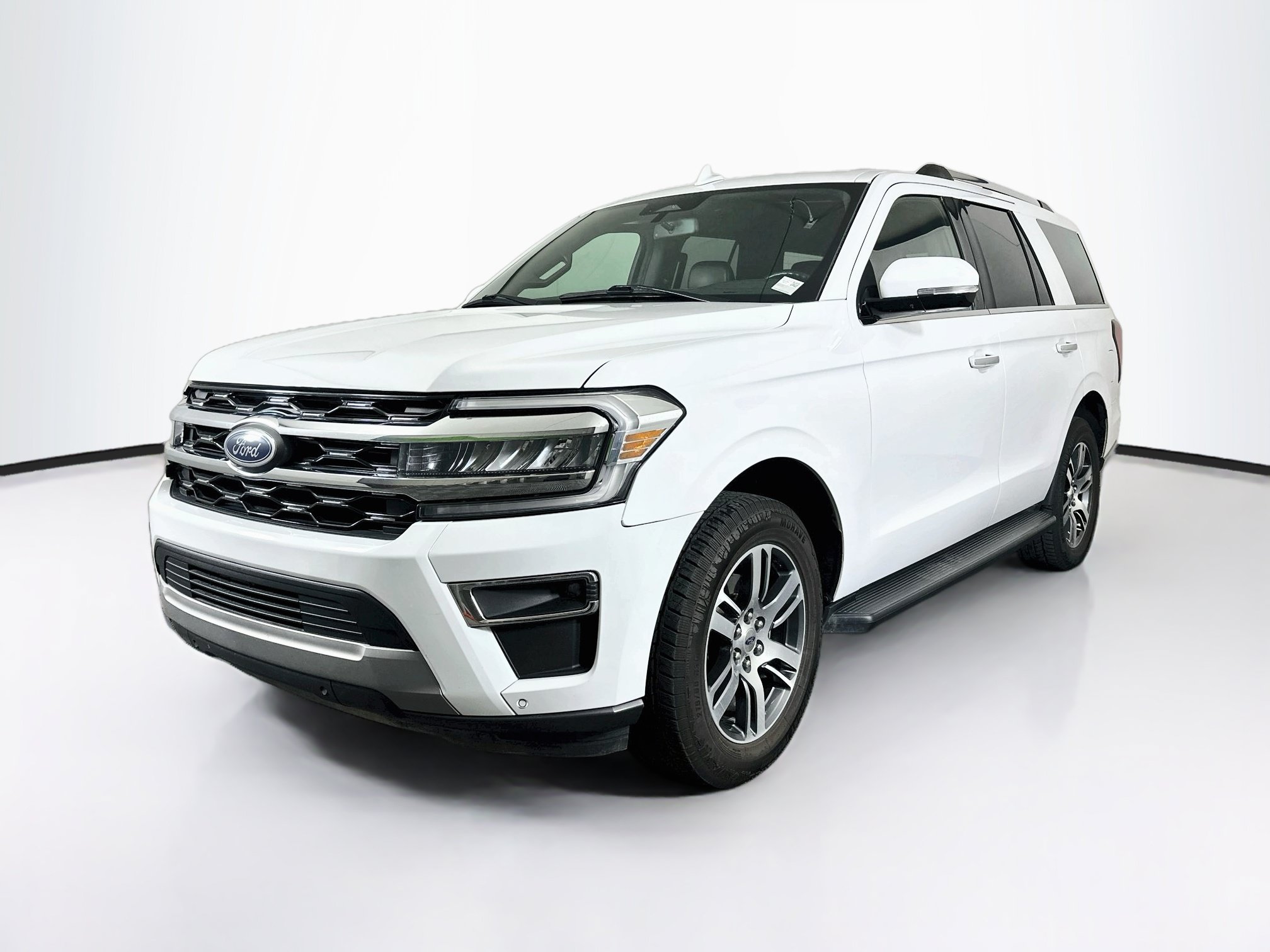 Used 2024 Ford Expedition Limited RWD image 3