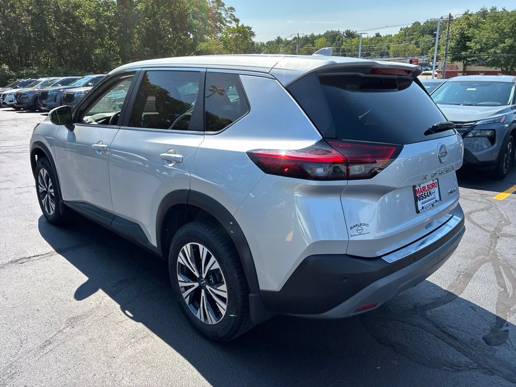Certified 2022 Nissan Rogue SV AWD/4WD image 5