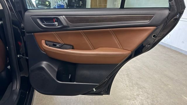 Used 2018 Subaru Outback 3.6R Touring w/ Popular Package #3 image 27
