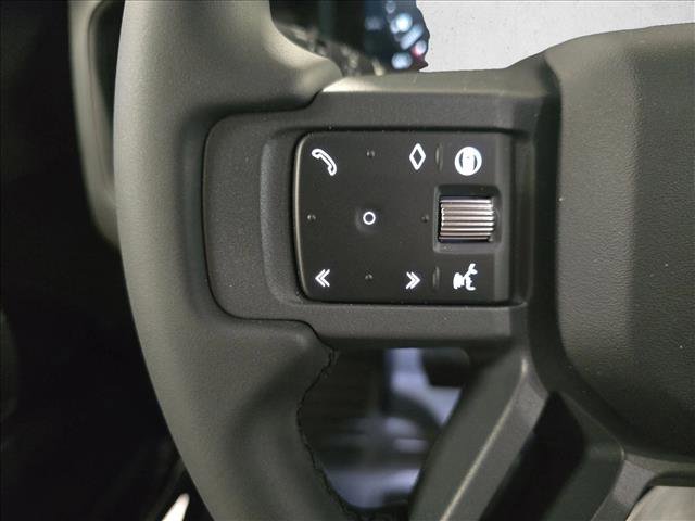 New 2026 Land Rover Defender 110 X-Dynamic SE AWD/4WD image 16