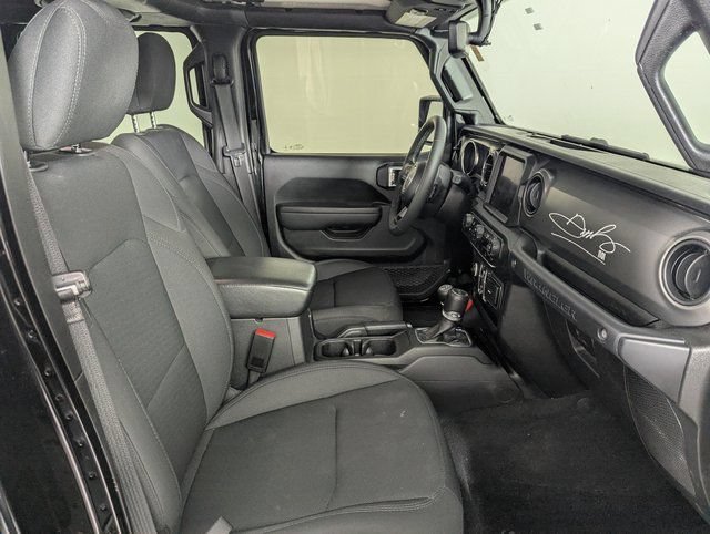Used 2022 Jeep Wrangler Unlimited Sport AWD/4WD image 21