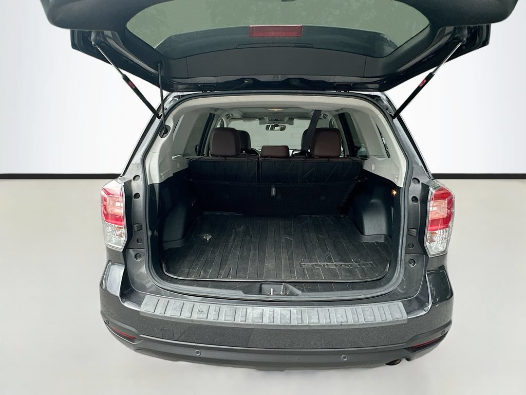 Used 2017 Subaru Forester 2.5i Touring AWD/4WD image 27