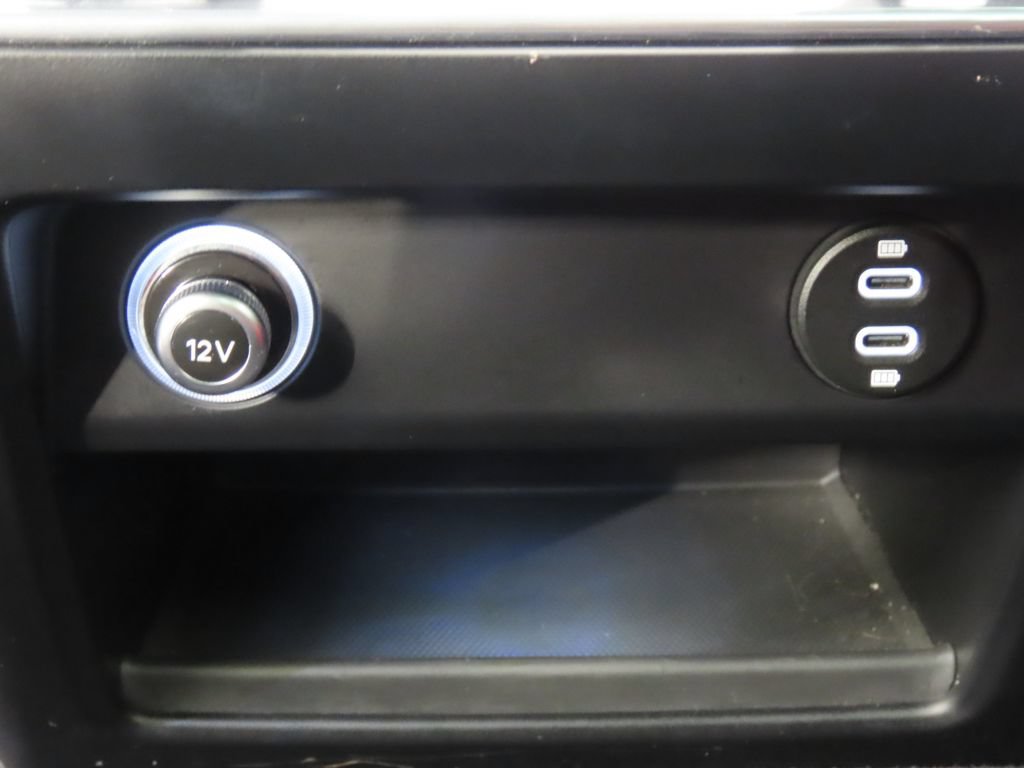 Certified 2023 Porsche Cayenne Turbo S AWD/4WD image 36