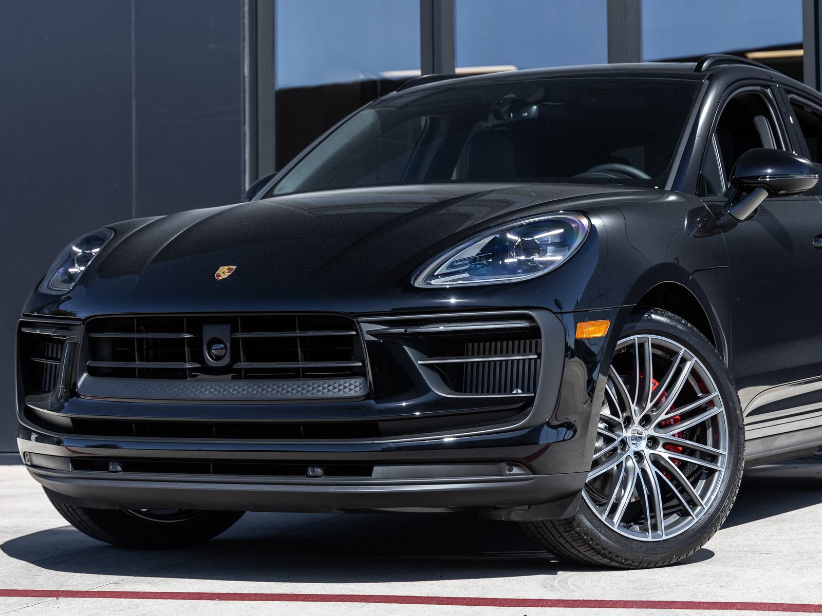 Certified 2026 Porsche Macan S AWD/4WD image 7
