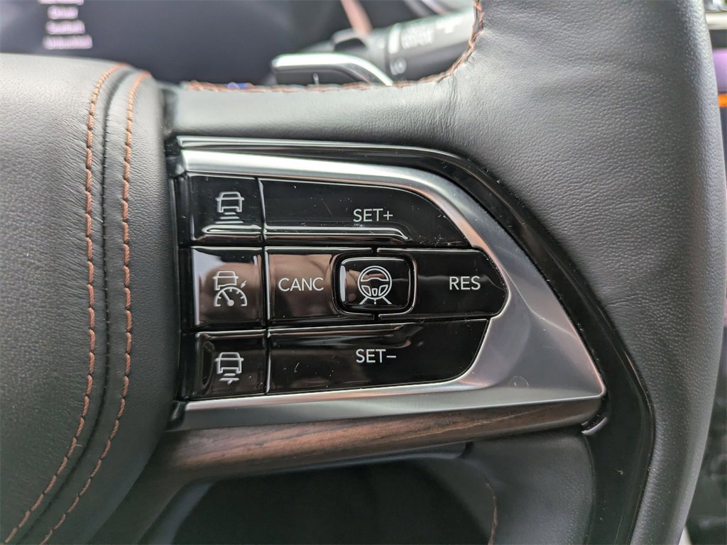 Used 2021 Jeep Grand Cherokee L Summit w/ Advanced Protech Group IV image 19