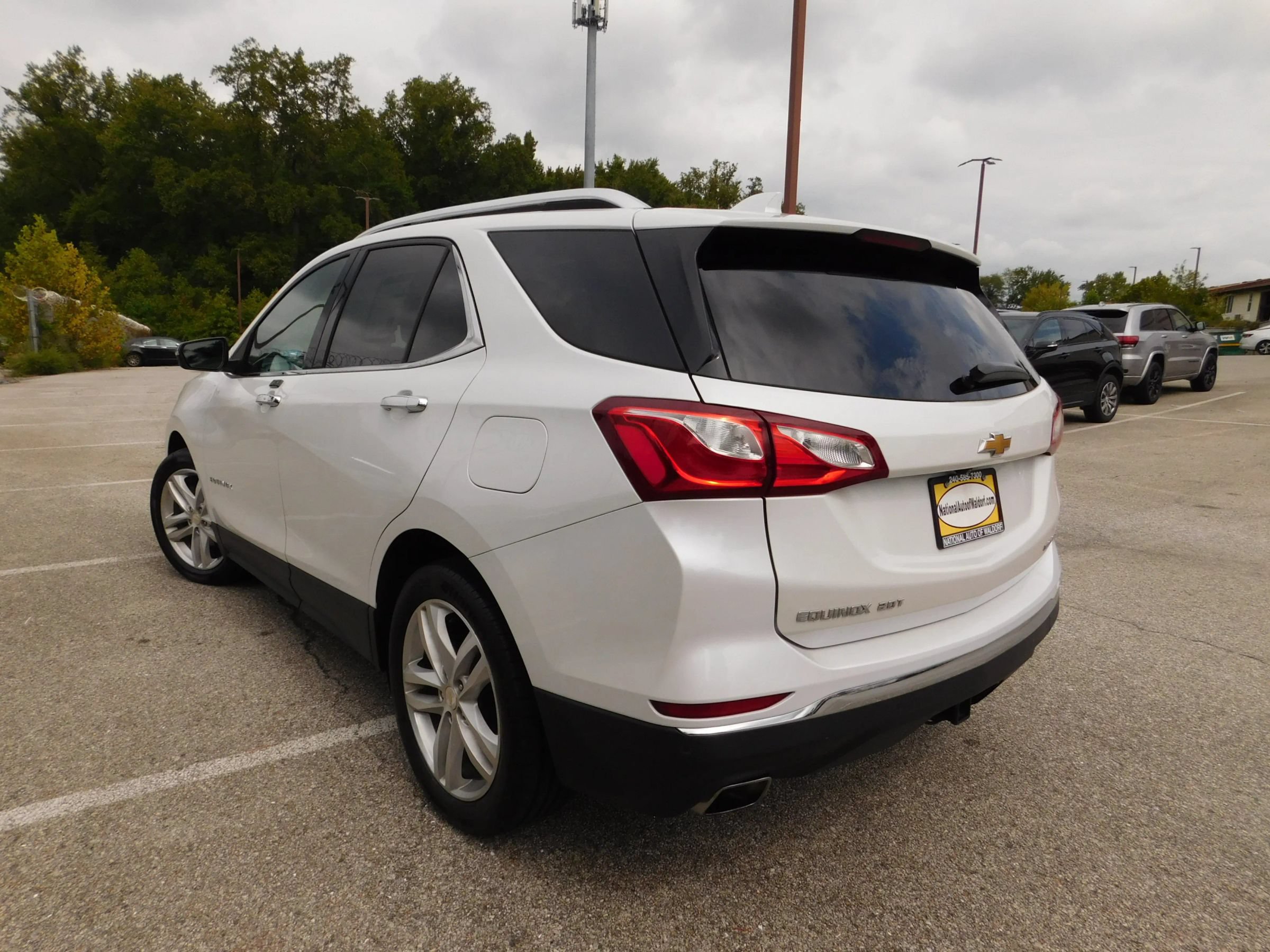 Used 2020 Chevrolet Equinox Premier FWD image 7
