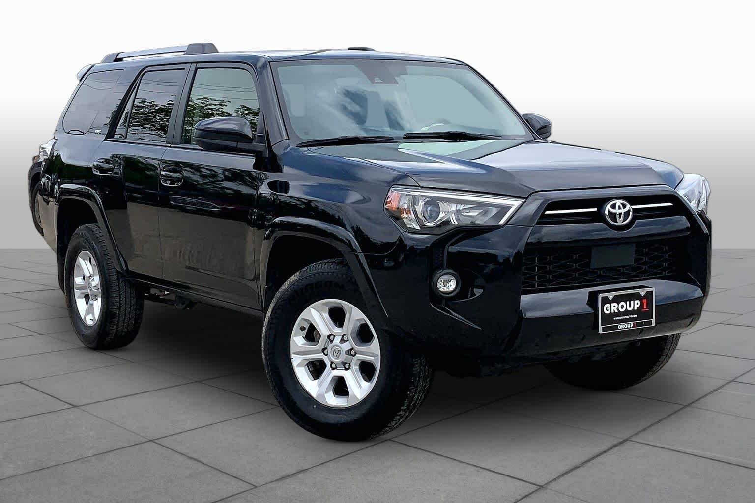 Used 2024 Toyota 4Runner SR5 AWD/4WD image 3
