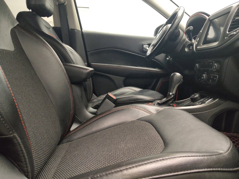 Used 2020 Jeep Compass Trailhawk AWD/4WD image 21