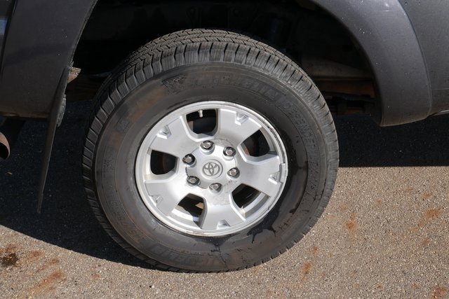 Used 2012 Toyota Tacoma PreRunner image 11